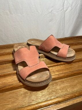 Clarks Artisan Rose Nubuck Leather Slide Sandals Women’s Size 7 Comfort Sole